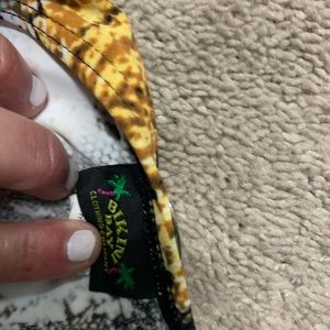 Super cute bikini lightly worn. Looks amazing.